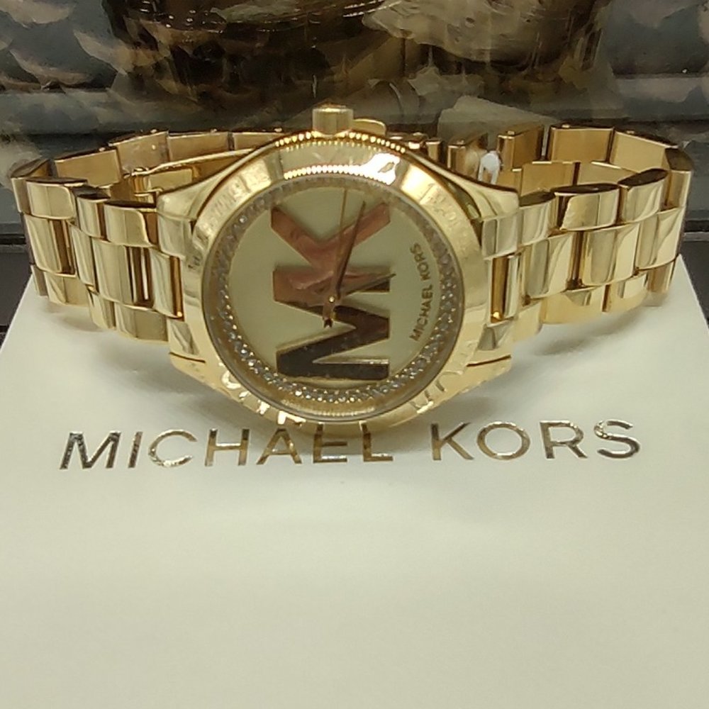 NWOT .🌷 Michael Kors Mini Slim Runway Watch - NEW Battery - Picture 3 of 8